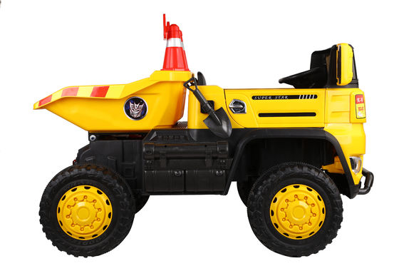 Tamaño de cartón 136*76.5*53 Multifunción Niños Control remoto Construcción Camión Coches Juguete