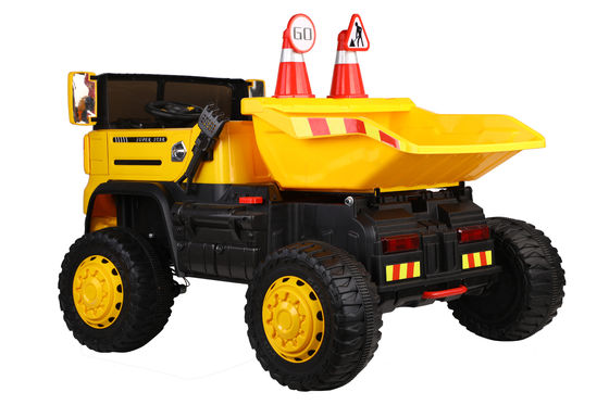 Tamaño de cartón 136*76.5*53 Multifunción Niños Control remoto Construcción Camión Coches Juguete
