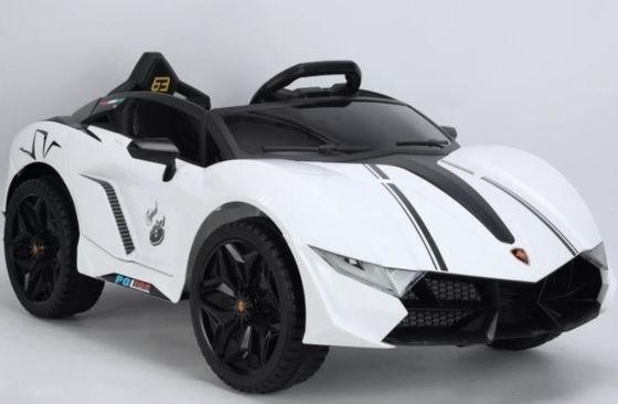 Niños de 10 años de edad coche eléctrico 2023 Ride On Toy con 13.8 kg G.W. y control remoto
