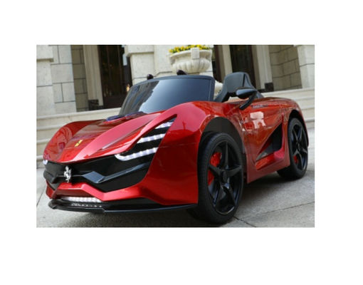 2023 hecha en el más nuevo 12 Volt Kids Electric Ride en el coche con dos puertas abiertas marrón