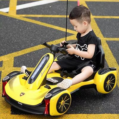 Control remoto de teléfono móvil 12V Paseo en el coche eléctrico de go-kart para niños Batería 12V7AH