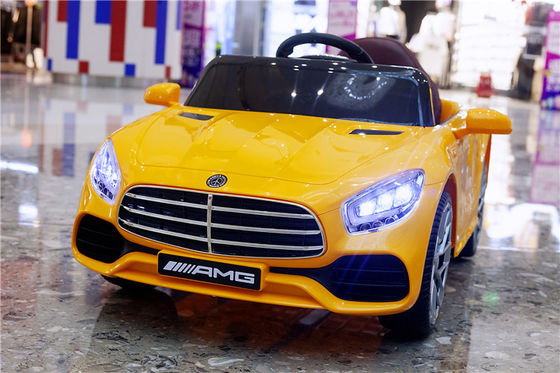 Coches eléctricos recargables de 12 V para niños USB / TF Socket 100 * 56 * 27 cm Tamaño de cartón Directo