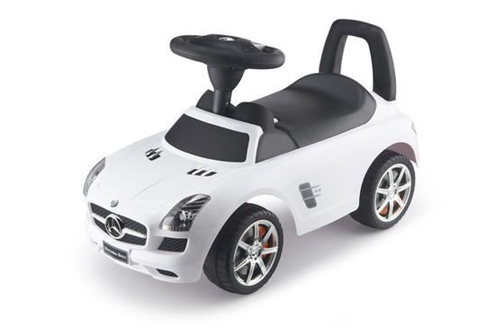 Clásico popular Bebé paseo en automóvil para niños Tamaño de cartón 67 * 30 * 26cm Rango de edad 2-4 años