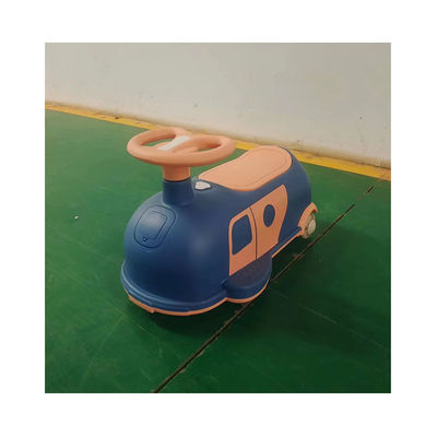 Grado de plástico verde Happy Baby Balance Car para juguetes para niños Paseo en coche Descuento directo