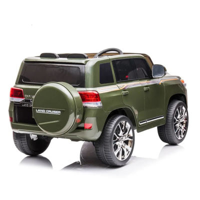 Conducción por control remoto en el coche para niños 2022 Diseño con licencia Land Cruiser coche eléctrico infantil
