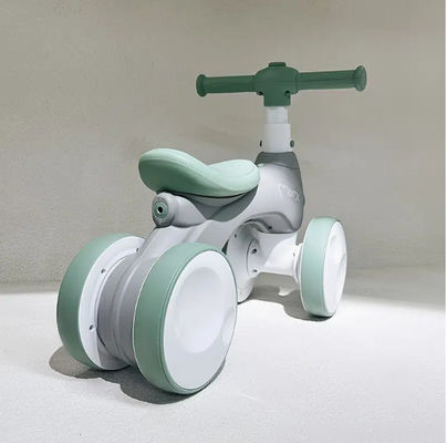 Dispositivos de burbujas de música caliente y ruedas de plástico Coche para niños Max carga 30kg auto scooter
