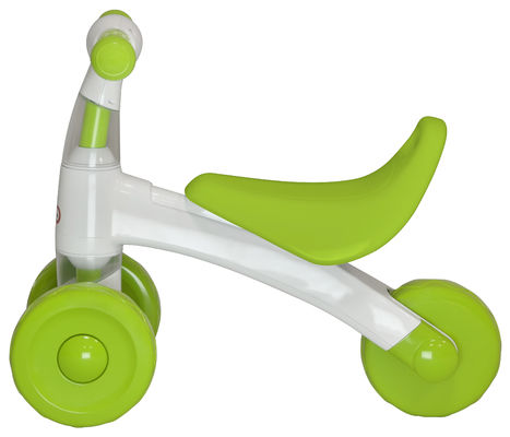 Pedal Balance Bike Ride On Car Toys Scooter para niños con cartón Tamaño 51.5*18*22cm