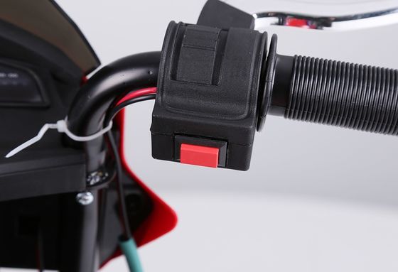 6V4AH*1 Acceso a la batería para niños en motocicletas eléctricas
