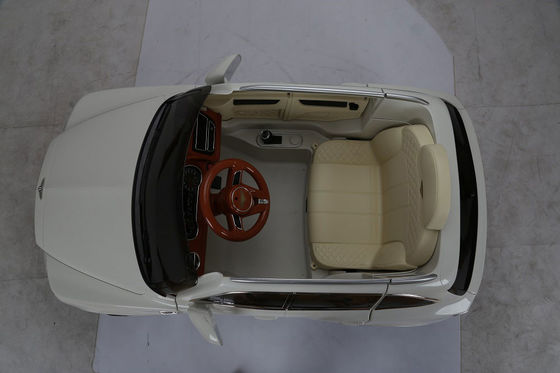 Conducción eléctrica en coche para niños 6V/12V Batería control remoto asiento único color blanco