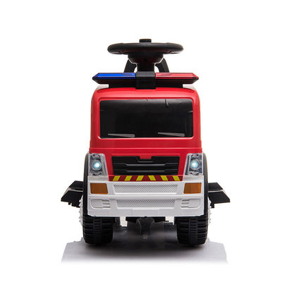 Niños de 6 V calientes viajan en camión de bomberos deslizante con batería ligero y asequible