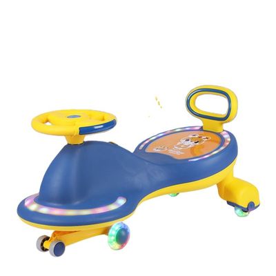 Los niños viajan en scooter coches bicicletas juguetes con luces de música y ruedas silenciosas de PU