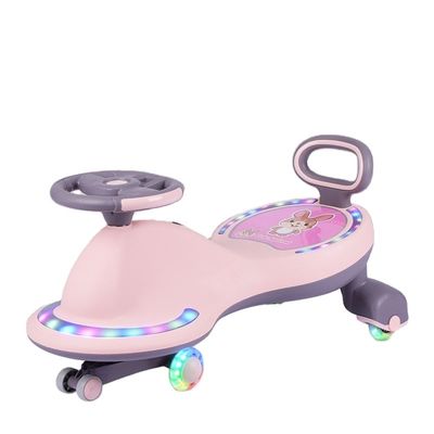 Los niños viajan en scooter coches bicicletas juguetes con luces de música y ruedas silenciosas de PU