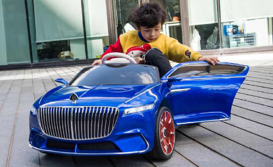 Rango de edad 5-7 años Coches eléctricos de 12 V para niños con música y luces
