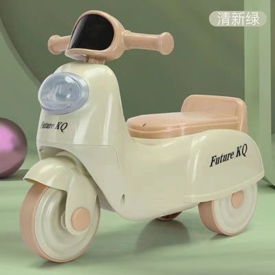 Scooter Baby Car con música y luces HD G.W 2.6kg Tamaño de cartón 55*26*32CM