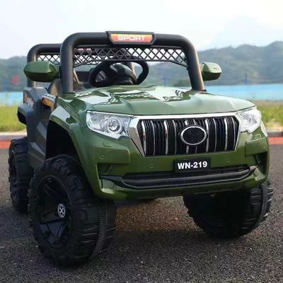 Coche de juguete caliente de cuatro ruedas para niños puede sentarse en una persona Coche pequeño alimentado por batería Niños