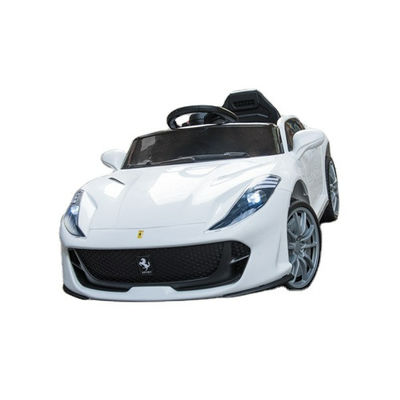 1 Año de edad Electric Ride On Off-Road Car Toy con música y control remoto de teléfono móvil