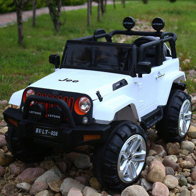 El control remoto más reciente 12V Electric Ride en el coche para niños Batería operada 380 * 4 motor