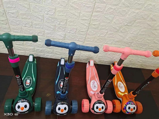 Scooter de pedales de ruedas grandes Niños con asiento/Scooter de patada de bebé Venta para niños Peso neto 15,2 kg