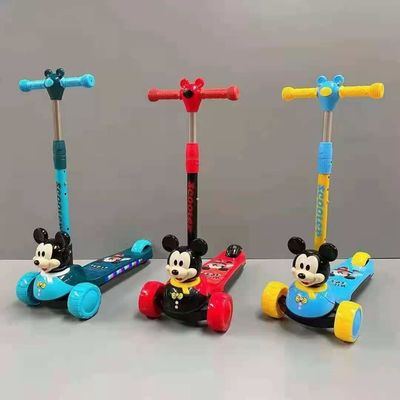 Pedal abatible sin resbalón Gran rueda de paseo en scooter coche para niños conveniente y divertido