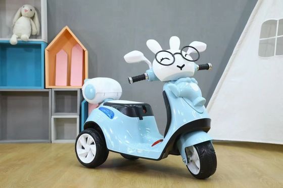 Plastico PP Auto eléctrico para niños 380 Motor con música y iluminación de educación temprana