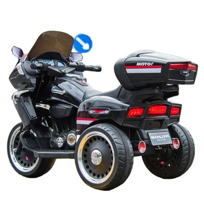 Niños de plástico montan una mini motocicleta con función de educación temprana e historia en inglés