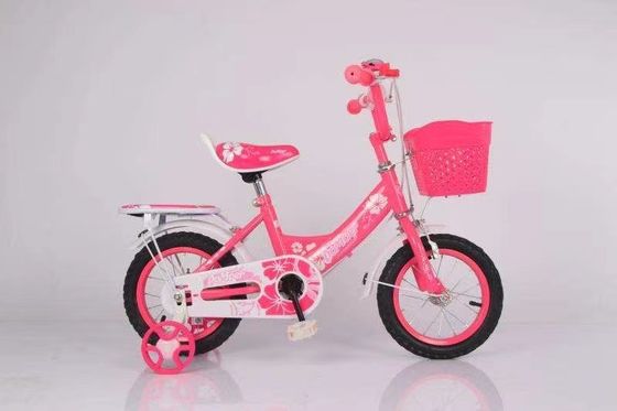 Bicicleta de dos ruedas de 14 pulgadas con spray de manillar y una cesta de plástico de color coincidente